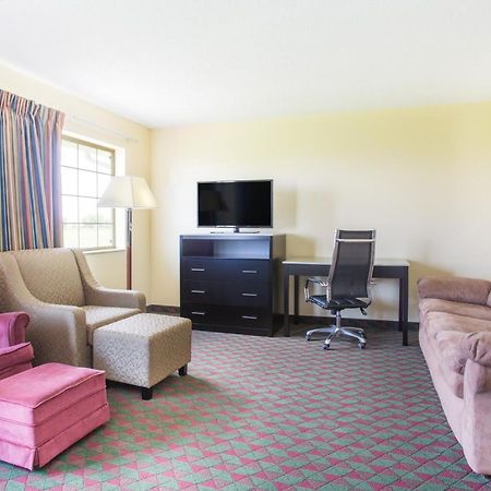 Days Inn By Wyndham Lexington Ne Zewnętrze zdjęcie