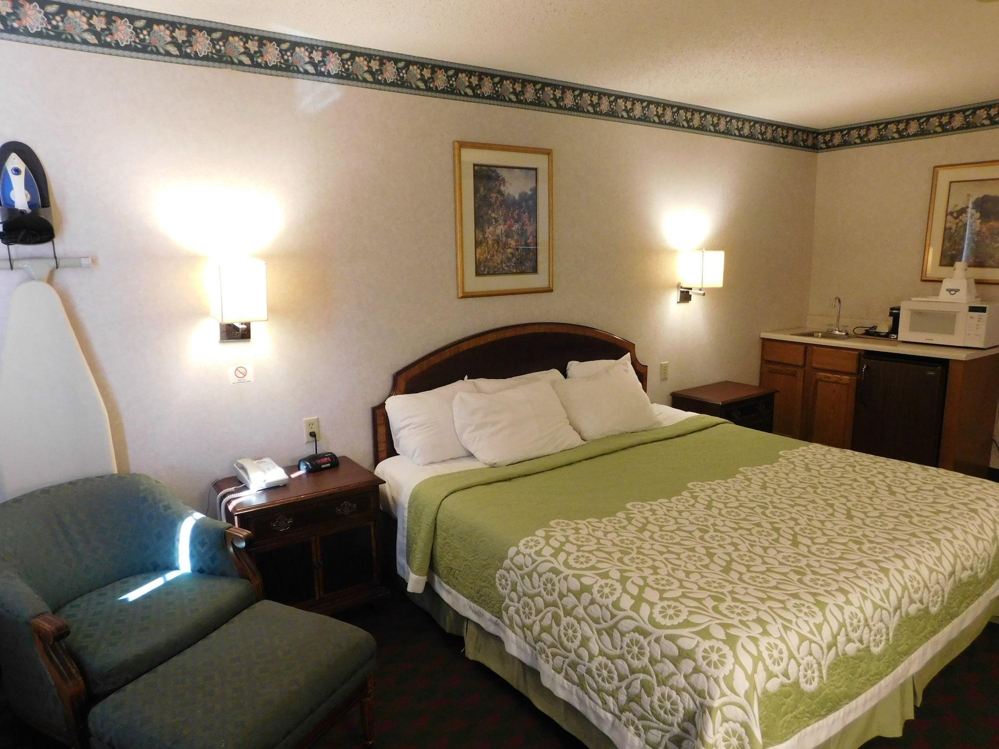 Days Inn By Wyndham Lexington Ne Zewnętrze zdjęcie