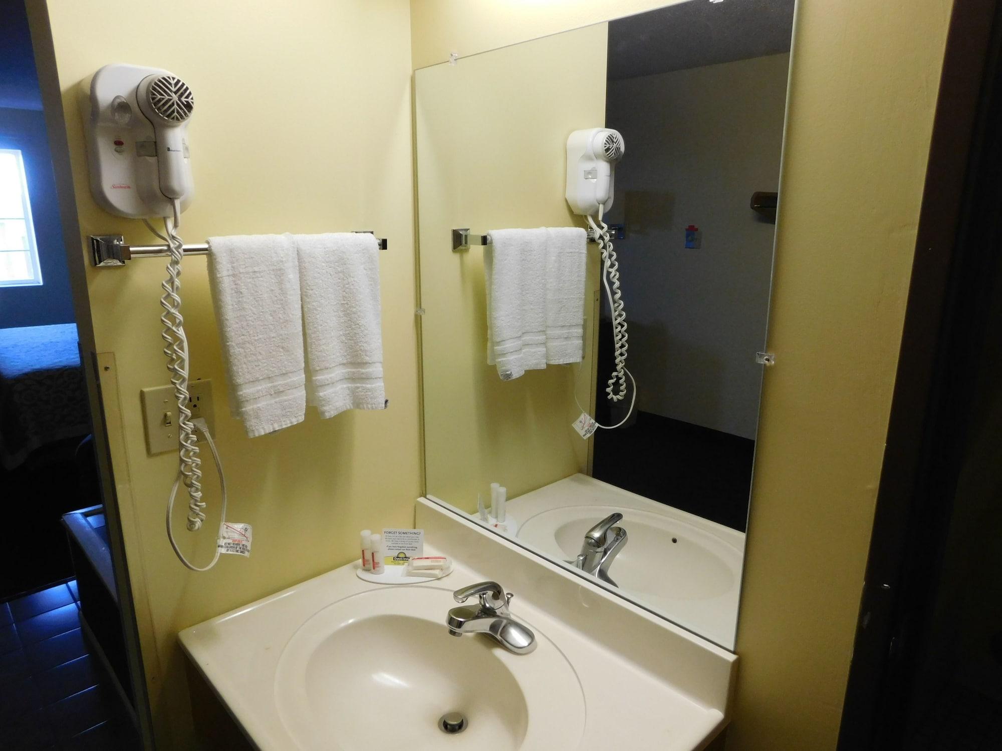 Days Inn By Wyndham Lexington Ne Zewnętrze zdjęcie