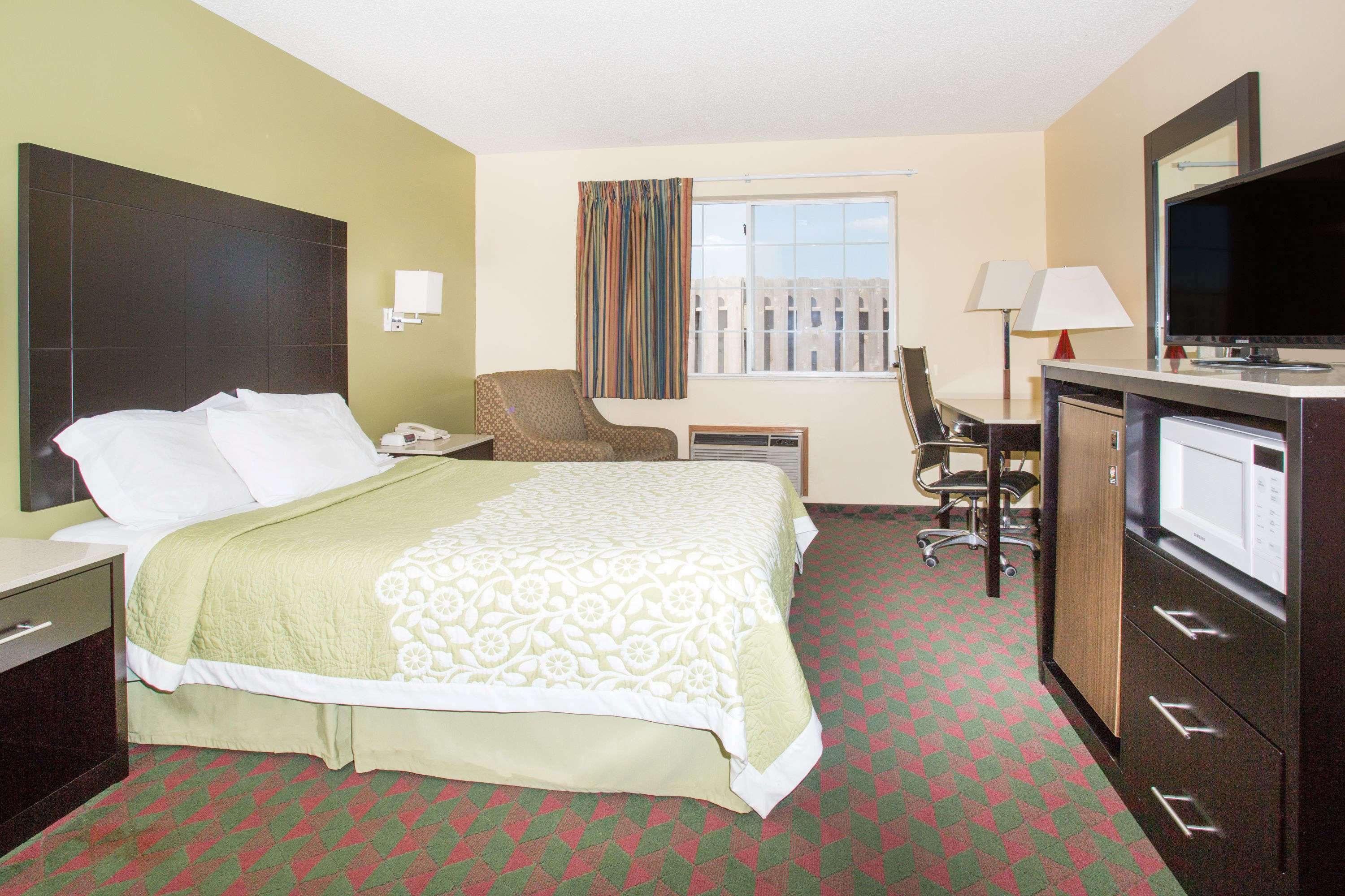 Days Inn By Wyndham Lexington Ne Zewnętrze zdjęcie